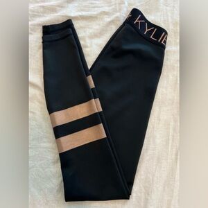 Kendall+ Kyle leggings